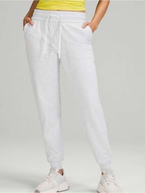 Lululemon scuba high rise french terry jogger size 6 gray